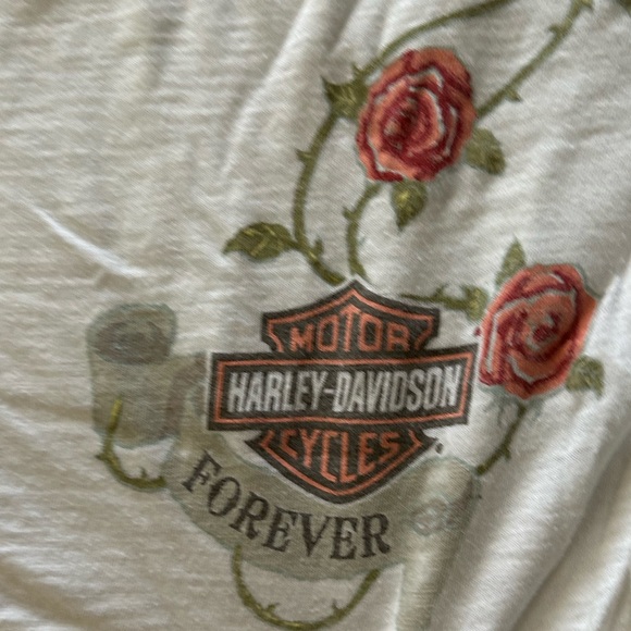 Vintage Harley Davidson Women’s Medium Long Sleeve with Roses - Picture 2 of 9